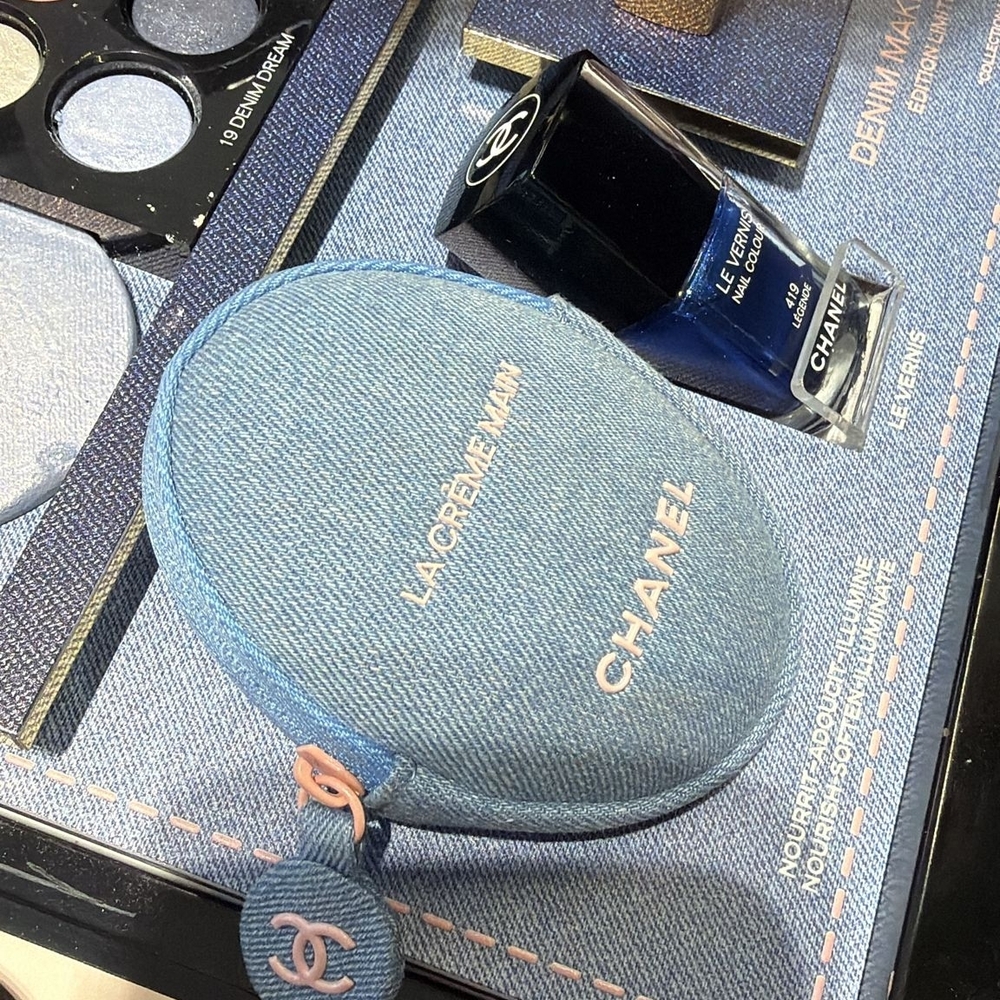 CHANEL La Creme Main Denim Lotion